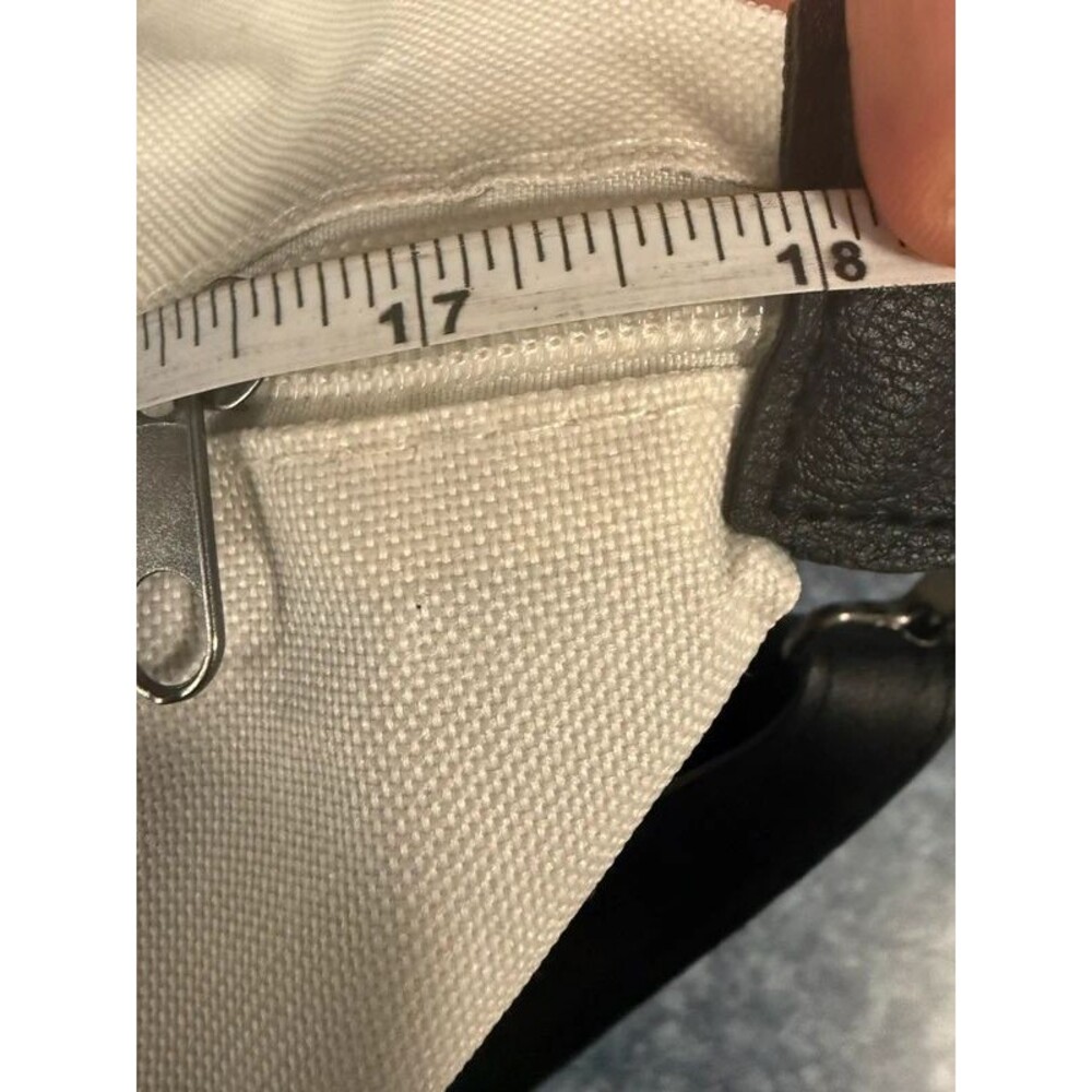 DSW minimalist white-black weekender duffel - Picture 15 of 16